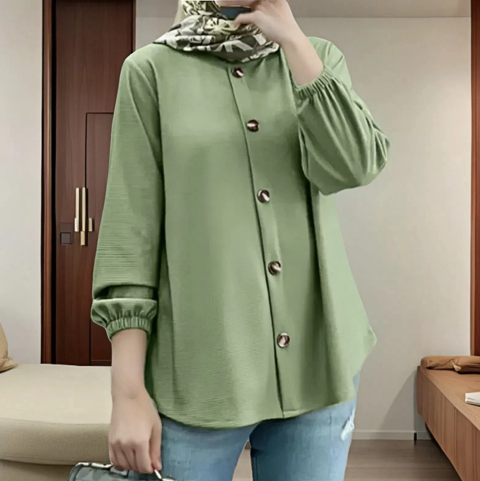 New Round Neck Long Sleeve Cuff Blouse